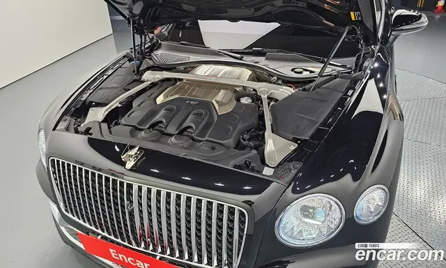 Bentley Flying Spur 2022 4.0 автомат (гидро), миниатюра 5