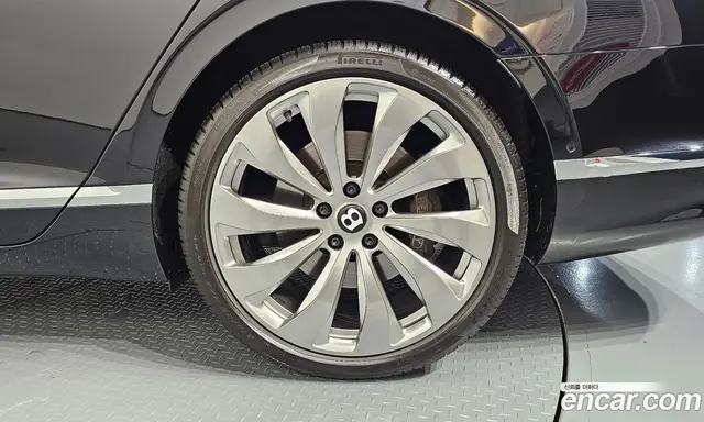 Bentley Flying Spur 2022 4.0 автомат (гидро), миниатюра 6