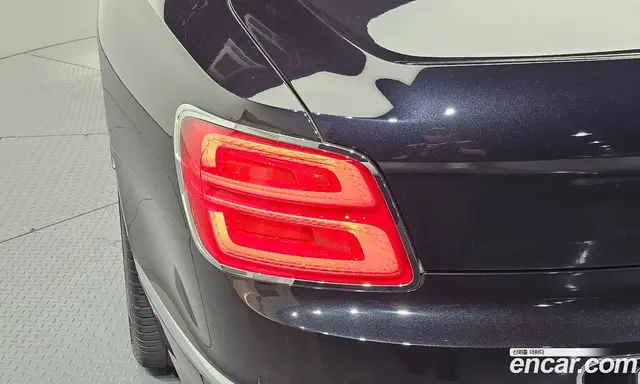 Bentley Flying Spur 2022 4.0 автомат (гидро), миниатюра 8