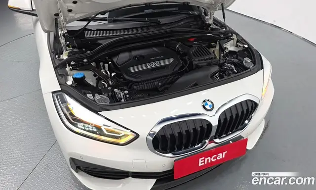 BMW 1 серия 2021 2.0 автомат (гидро), миниатюра 5