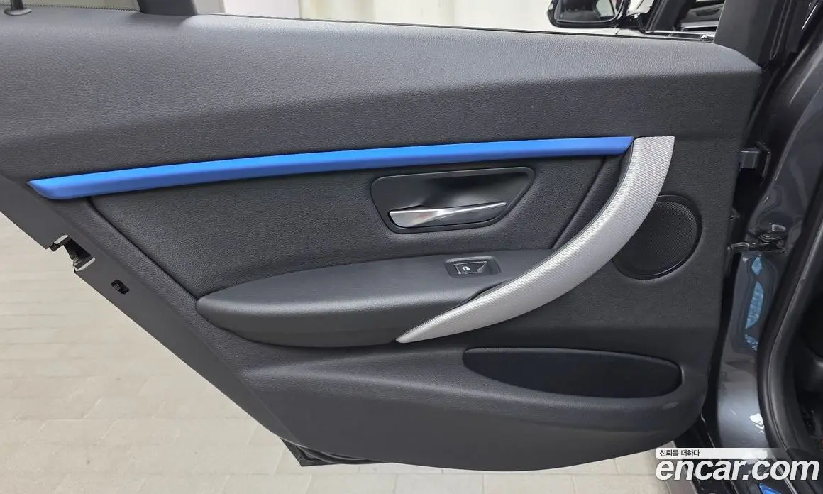BMW 3 серия 2016 2.0 автомат (гидро), фото 14