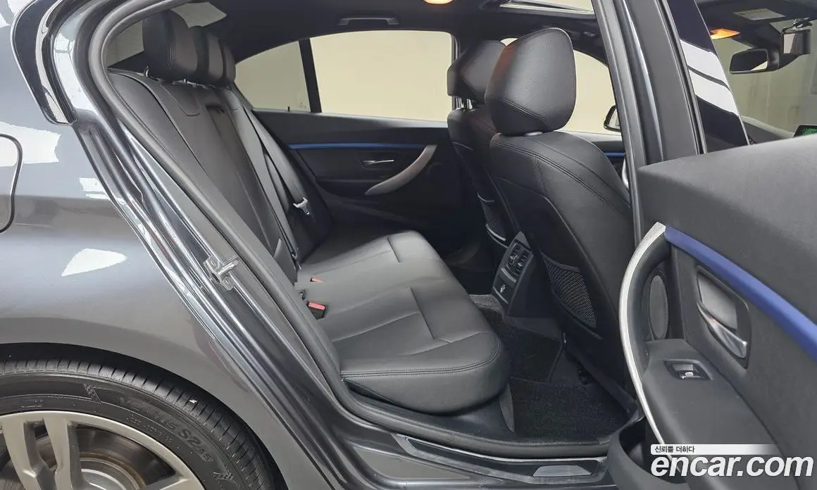 BMW 3 серия 2016 2.0 автомат (гидро), фото 16