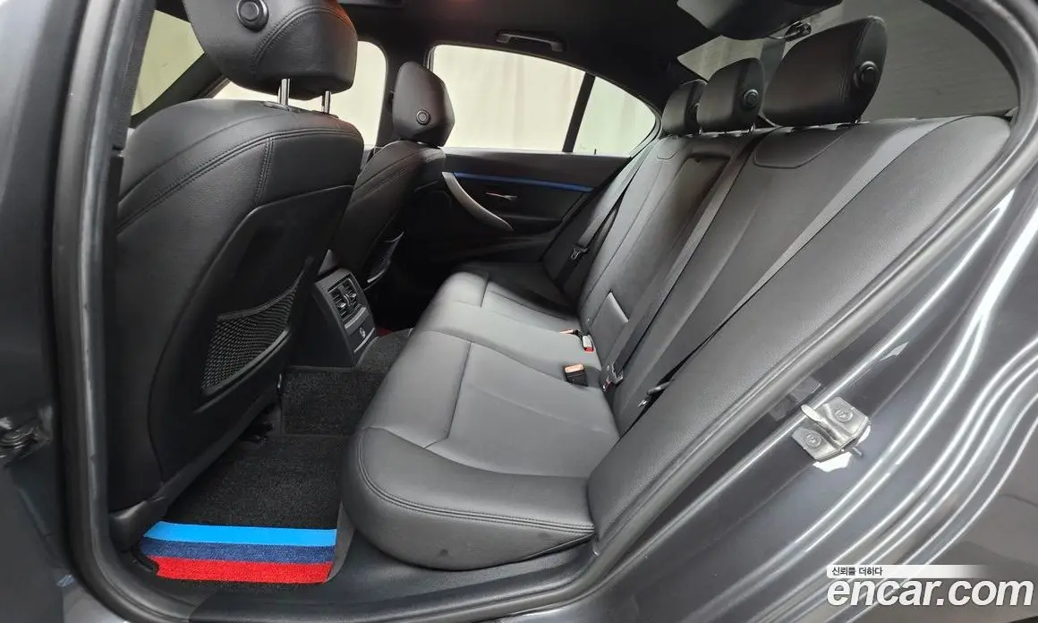 BMW 3 серия 2016 2.0 автомат (гидро), фото 17