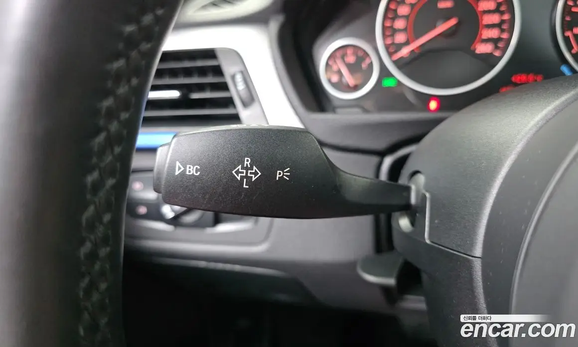 BMW 3 серия 2016 2.0 автомат (гидро), фото 22