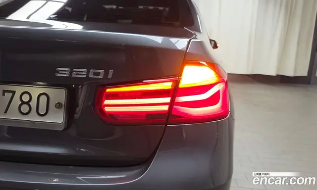 BMW 3 серия 2016 2.0 автомат (гидро), миниатюра 8