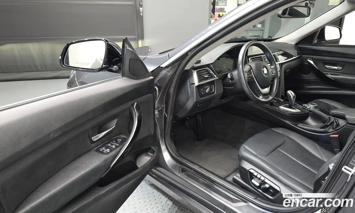 BMW 3 серия 2020 2.0 автомат (гидро), фото 13 BMW 3 серия 2020 2.0 автомат (гидро), фото 13