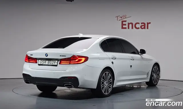 BMW 5 серия 2018 2.0 автомат (гидро), миниатюра 1