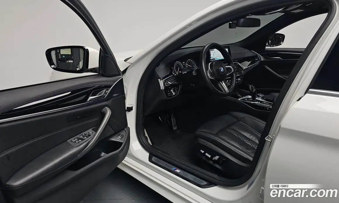 BMW 5 серия 2018 2.0 автомат (гидро), фото 12