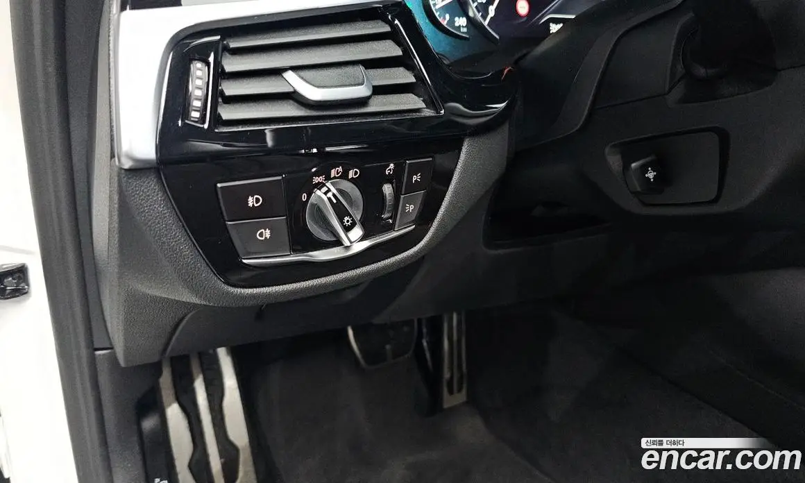 BMW 5 серия 2018 2.0 автомат (гидро), фото 27