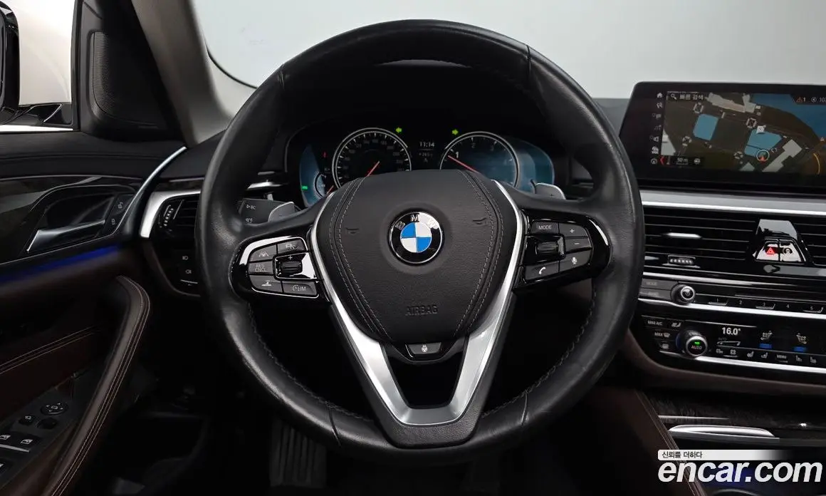 BMW 5 серия 2018 3.0 автомат (гидро), фото 18