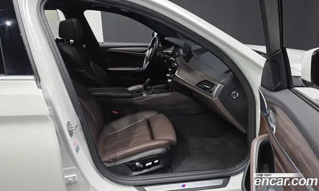 BMW 5 серия 2019 2.0 автомат (гидро), миниатюра 11 BMW 5 серия 2019 2.0 автомат (гидро), миниатюра 11