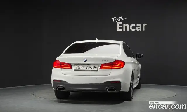 BMW 5 серия 2019 2.0 автомат (гидро), миниатюра 4 BMW 5 серия 2019 2.0 автомат (гидро), миниатюра 4