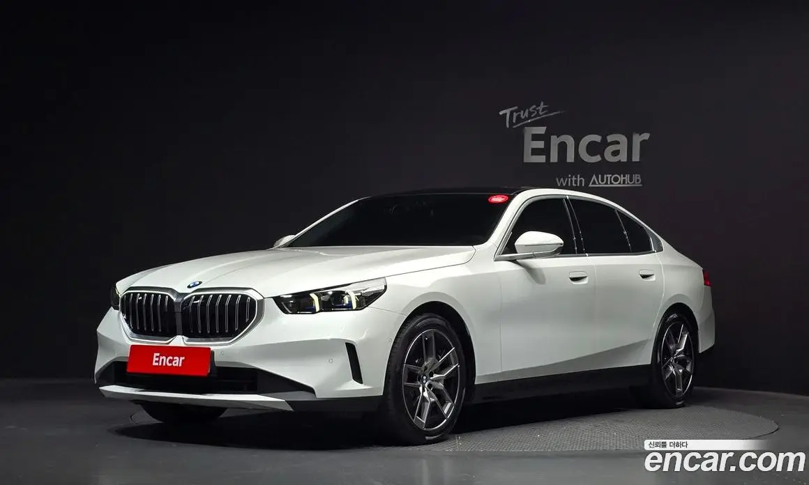 BMW 5 серия 2023 2.0 автомат (гидро), фото 1 BMW 5 серия 2023 2.0 автомат (гидро), фото 1