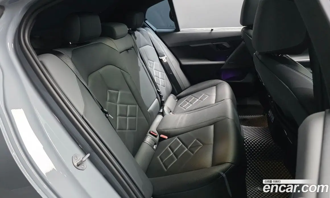 BMW 5 серия 2024 2.0 автомат (гидро), фото 17 BMW 5 серия 2024 2.0 автомат (гидро), фото 17