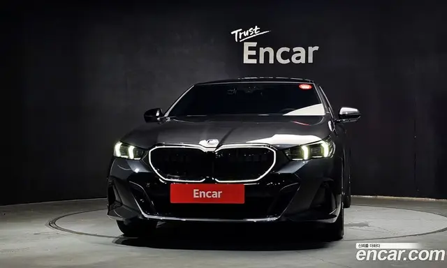 BMW 5 серия 2025 2.0 автомат (гидро), миниатюра 3 BMW 5 серия 2025 2.0 автомат (гидро), миниатюра 3