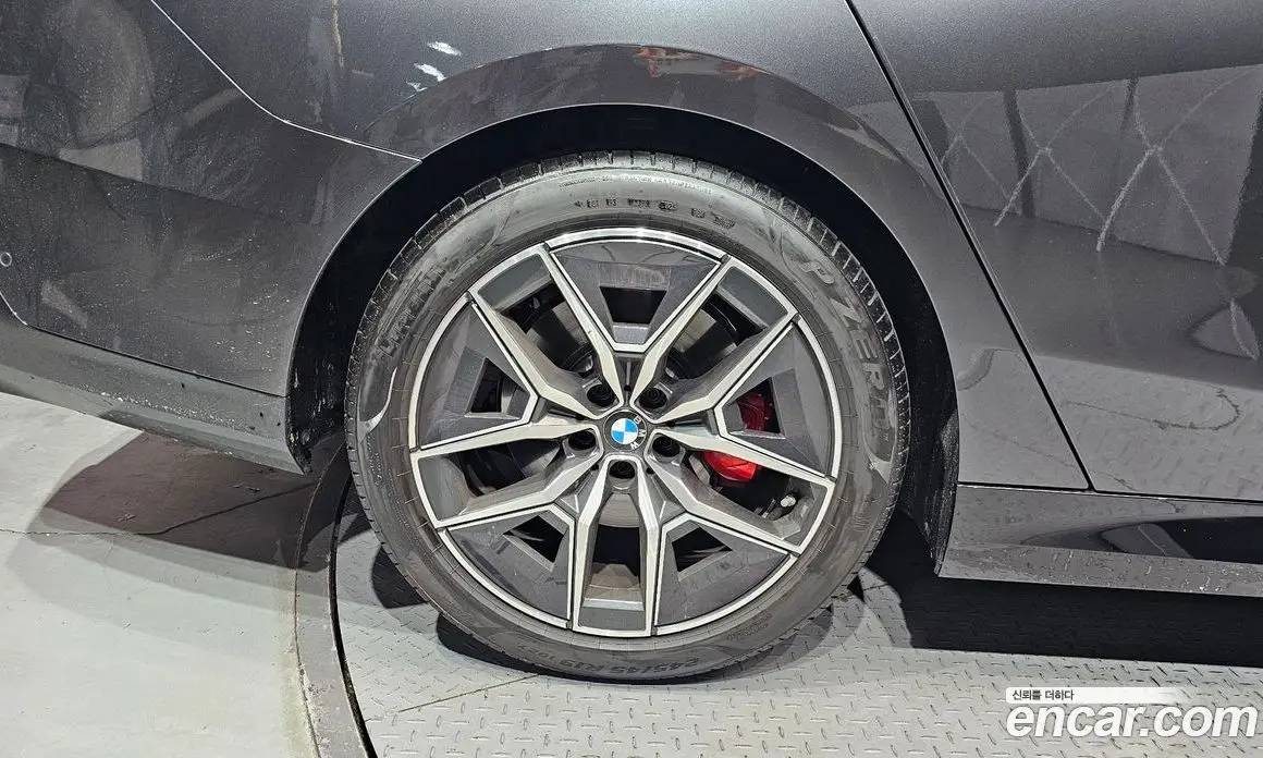 BMW 5 серия 2025 2.0 автомат (гидро), фото 5 BMW 5 серия 2025 2.0 автомат (гидро), фото 5