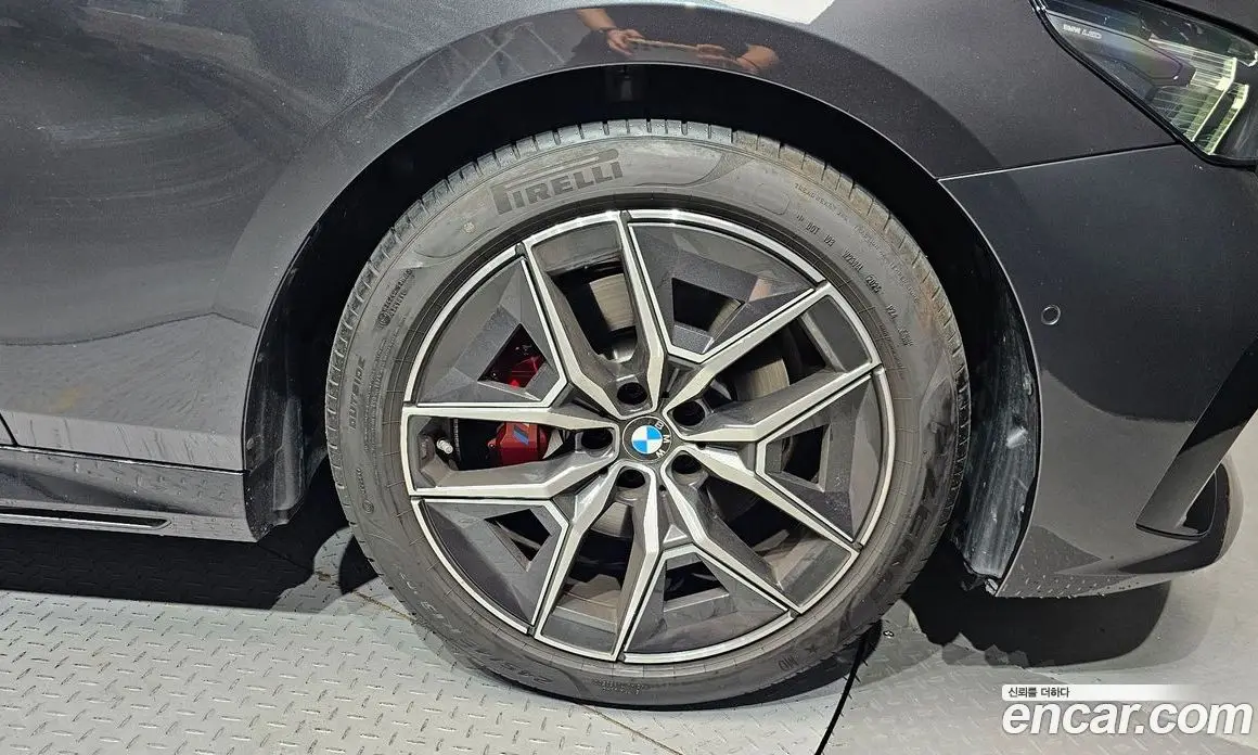 BMW 5 серия 2025 2.0 автомат (гидро), фото 7 BMW 5 серия 2025 2.0 автомат (гидро), фото 7