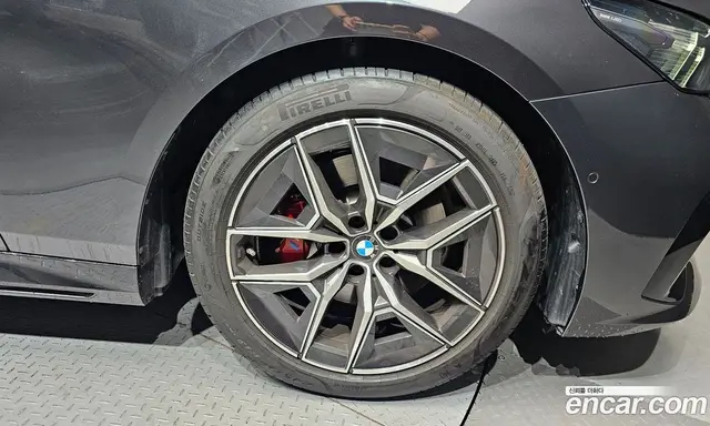 BMW 5 серия 2025 2.0 автомат (гидро), миниатюра 7 BMW 5 серия 2025 2.0 автомат (гидро), миниатюра 7