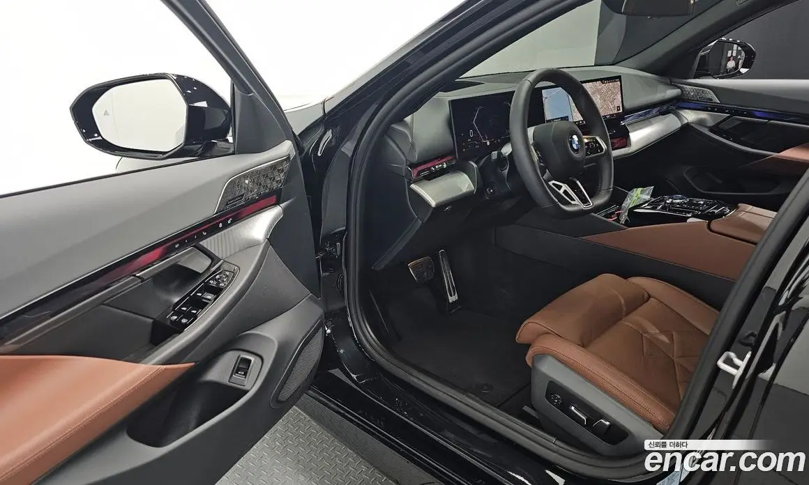 BMW 5 серия 2025 2.0 автомат (гидро), фото 16 BMW 5 серия 2025 2.0 автомат (гидро), фото 16