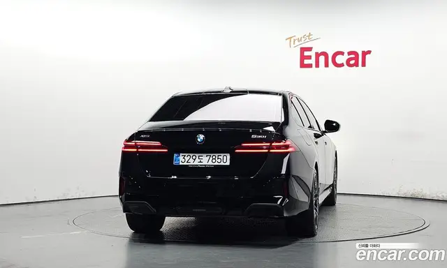 BMW 5 серия 2025 2.0 автомат (гидро), миниатюра 3 BMW 5 серия 2025 2.0 автомат (гидро), миниатюра 3