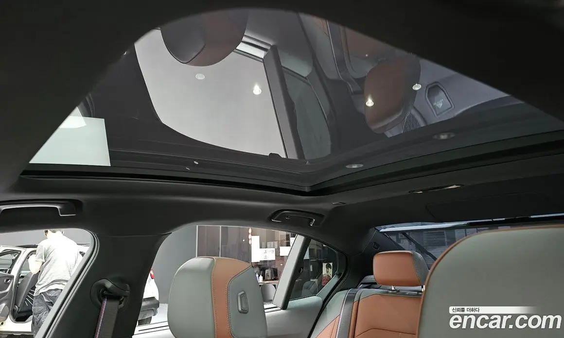 BMW 5 серия 2025 2.0 автомат (гидро), фото 27 BMW 5 серия 2025 2.0 автомат (гидро), фото 27