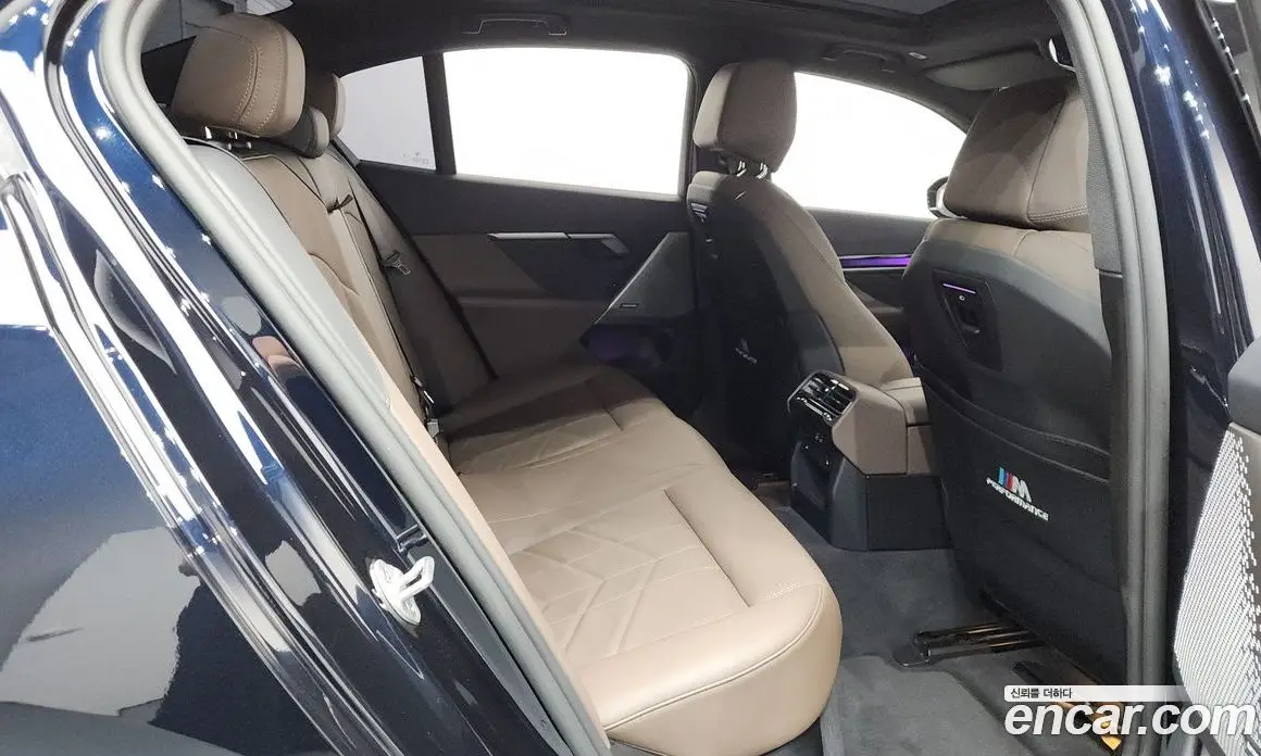 BMW 5 серия 2025 2.0 автомат (гидро), фото 17 BMW 5 серия 2025 2.0 автомат (гидро), фото 17