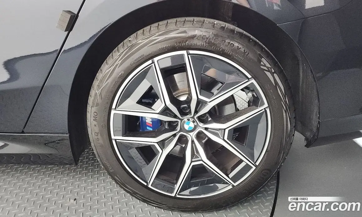 BMW 5 серия 2025 2.0 автомат (гидро), фото 7 BMW 5 серия 2025 2.0 автомат (гидро), фото 7