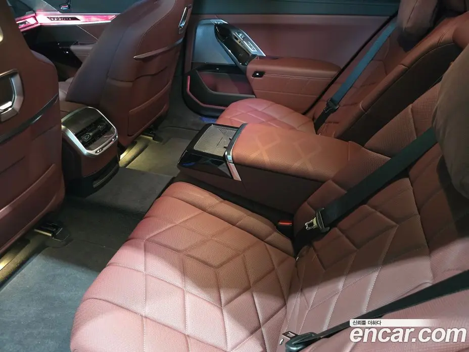 BMW 7 серия 2025 3.0 автомат (гидро), фото 14 BMW 7 серия 2025 3.0 автомат (гидро), фото 14