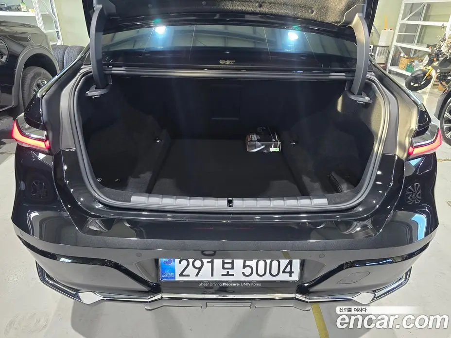 BMW 7 серия 2025 3.0 автомат (гидро), фото 15 BMW 7 серия 2025 3.0 автомат (гидро), фото 15