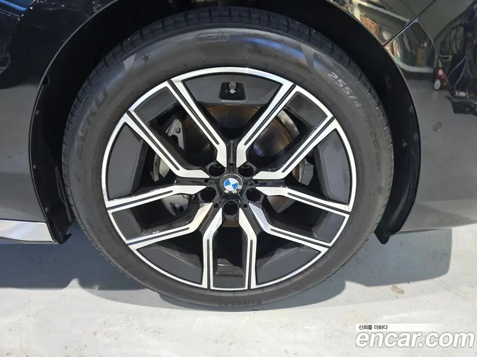 BMW 7 серия 2025 3.0 автомат (гидро), фото 18 BMW 7 серия 2025 3.0 автомат (гидро), фото 18
