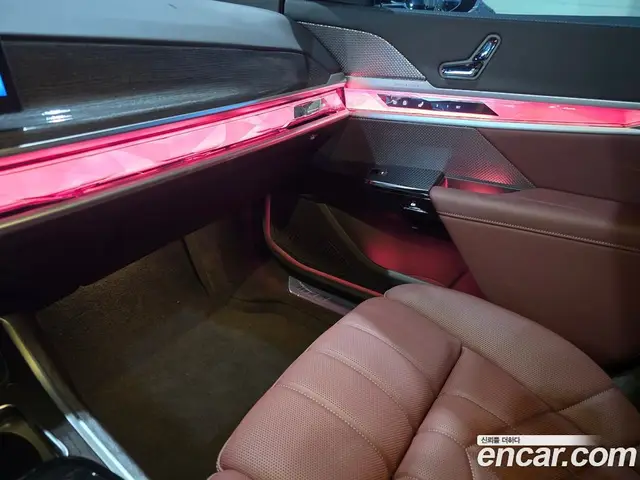 BMW 7 серия 2025 3.0 автомат (гидро), миниатюра 8 BMW 7 серия 2025 3.0 автомат (гидро), миниатюра 8