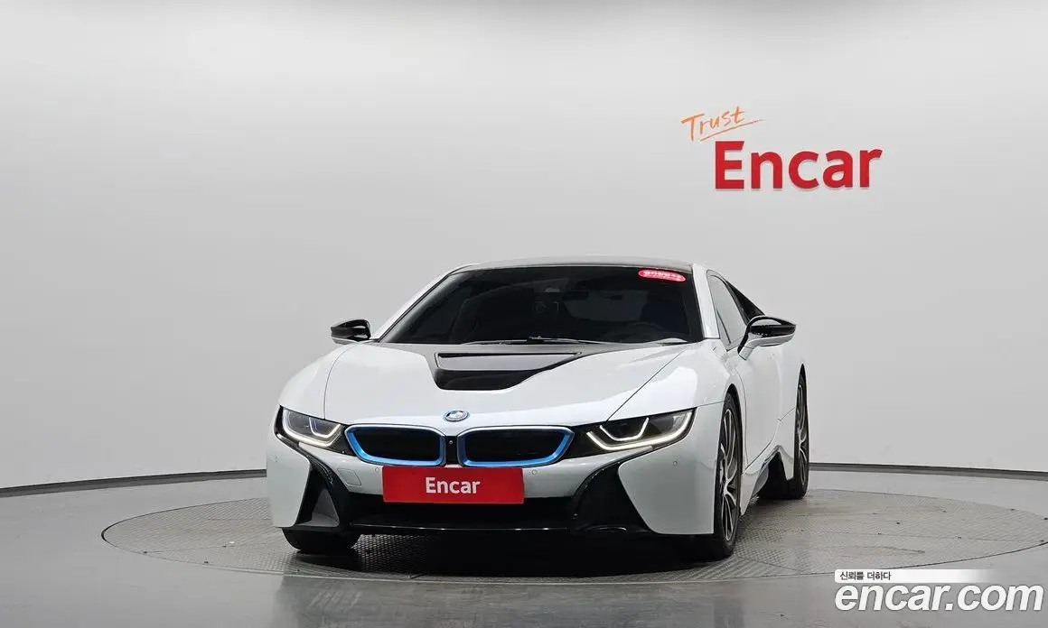 BMW i8 2016 1.5 автомат (гидро), фото 2 BMW i8 2016 1.5 автомат (гидро), фото 2