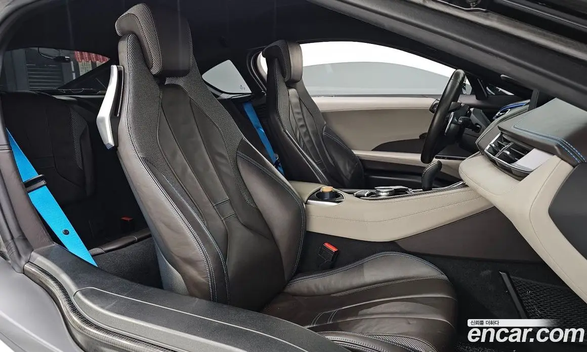 BMW i8 2016 1.5 автомат (гидро), фото 15 BMW i8 2016 1.5 автомат (гидро), фото 15