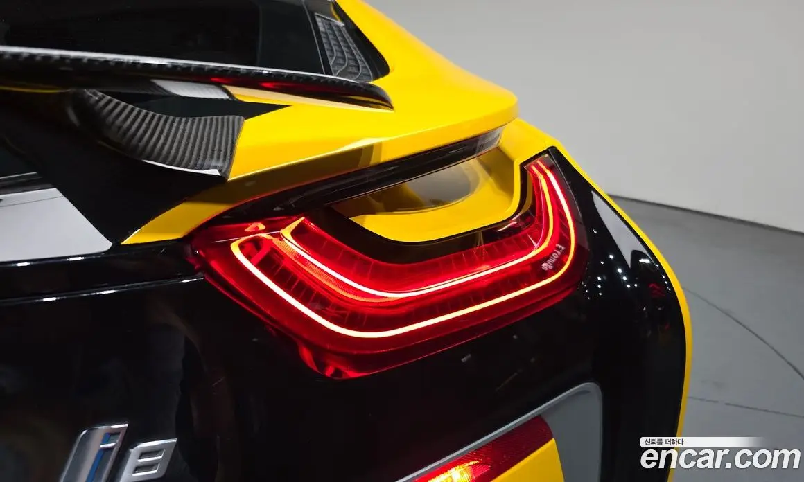 BMW i8 2016 1.5 автомат (гидро), фото 8