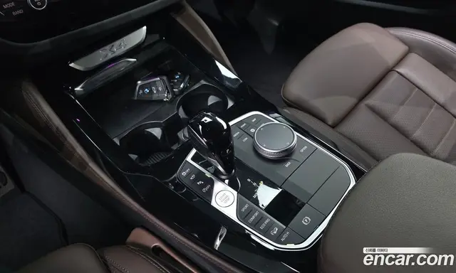 BMW X4 2025 2.0 автомат (гидро), миниатюра 12