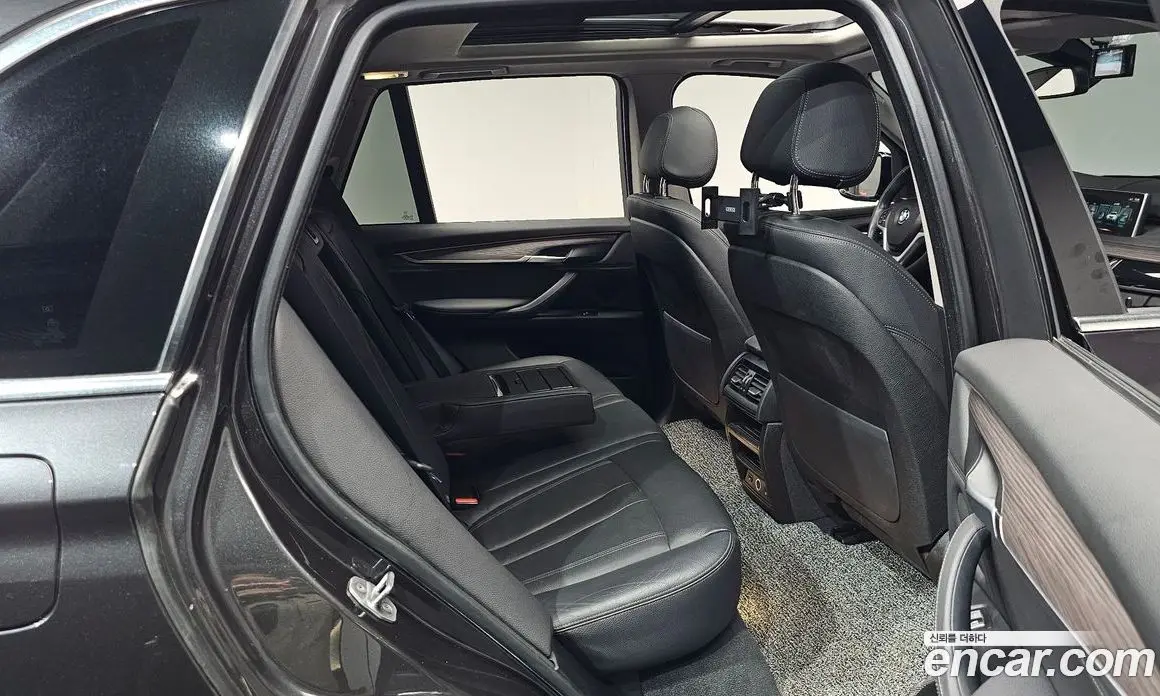 BMW X5 2017 3.0 автомат (гидро), фото 11