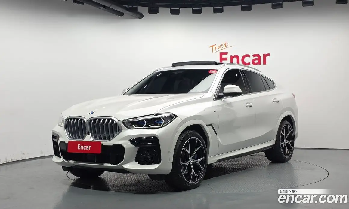 BMW X6 2023 3.0 автомат (гидро), фото 1 BMW X6 2023 3.0 автомат (гидро), фото 1