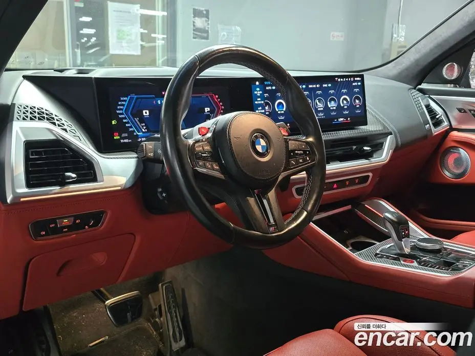 BMW XM 2023 4.4 автомат (гидро), фото 7 BMW XM 2023 4.4 автомат (гидро), фото 7