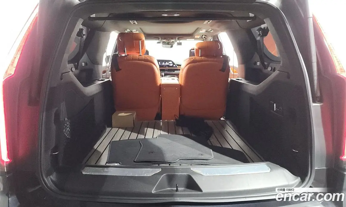 Cadillac Escalade 2022 6.2 автомат (гидро), фото 19 Cadillac Escalade 2022 6.2 автомат (гидро), фото 19