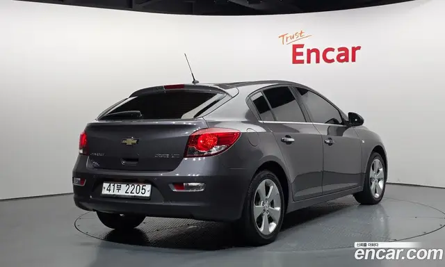 Chevrolet Cruze 2011 1.8 автомат (гидро), миниатюра 2 Chevrolet Cruze 2011 1.8 автомат (гидро), миниатюра 2