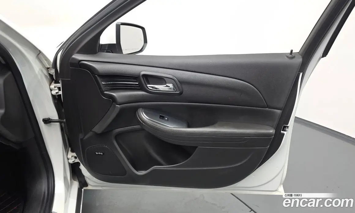 Chevrolet Malibu 2015 2.0 автомат (гидро), фото 15