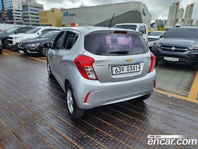 Chevrolet Spark 2015 1.0 автомат (гидро), миниатюра 4