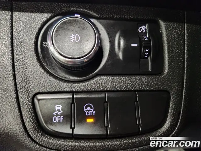 Chevrolet Spark 2016 1.0 автомат (гидро), миниатюра 7