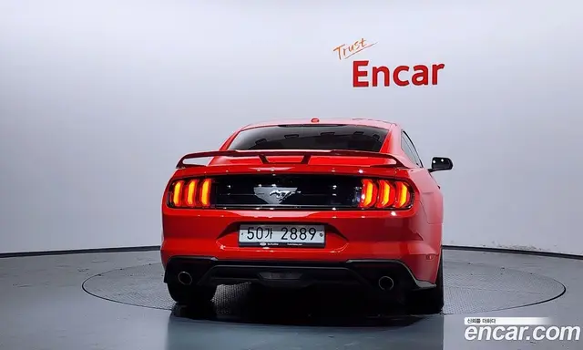 Ford Mustang 2019 2.3 автомат (гидро), миниатюра 4