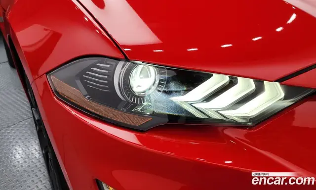 Ford Mustang 2019 2.3 автомат (гидро), миниатюра 8