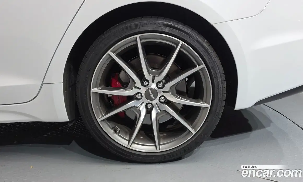 Genesis G70 2019 2.0 автомат (гидро), фото 6 Genesis G70 2019 2.0 автомат (гидро), фото 6