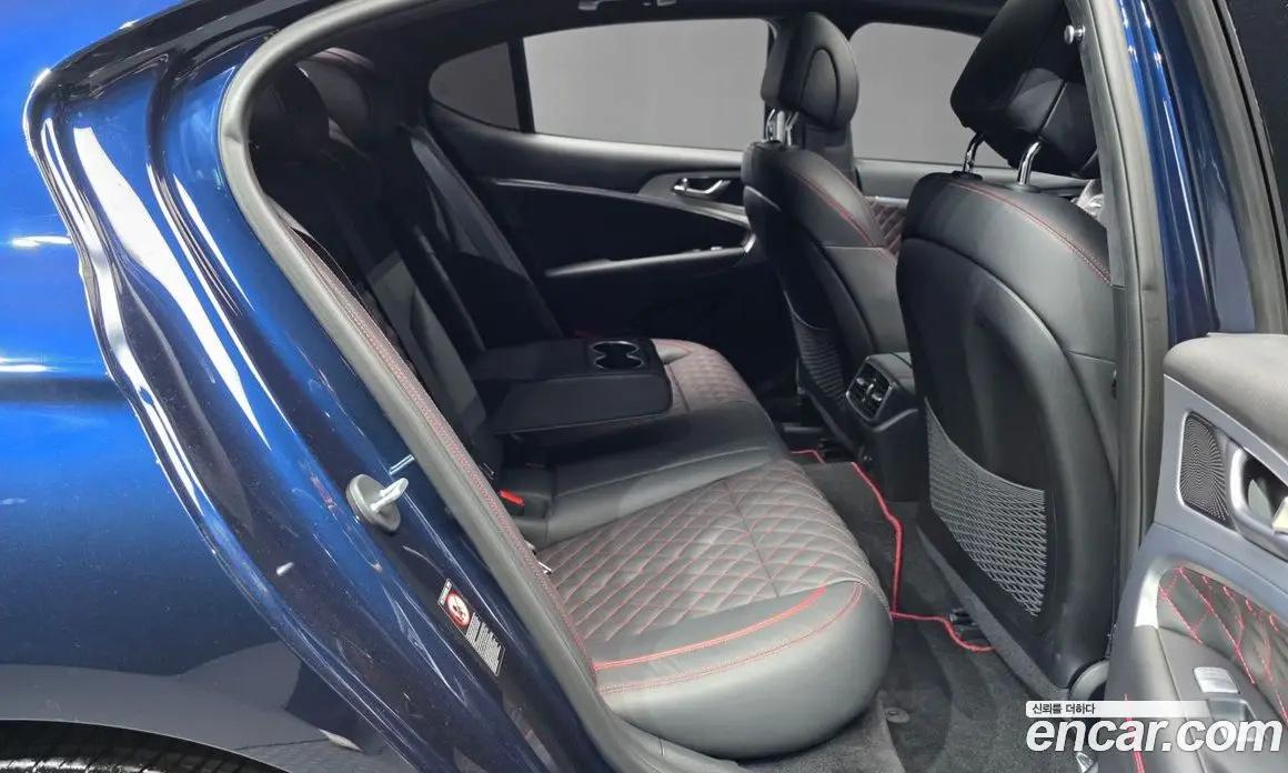 Genesis G70 2019 2.0 автомат (гидро), фото 18 Genesis G70 2019 2.0 автомат (гидро), фото 18