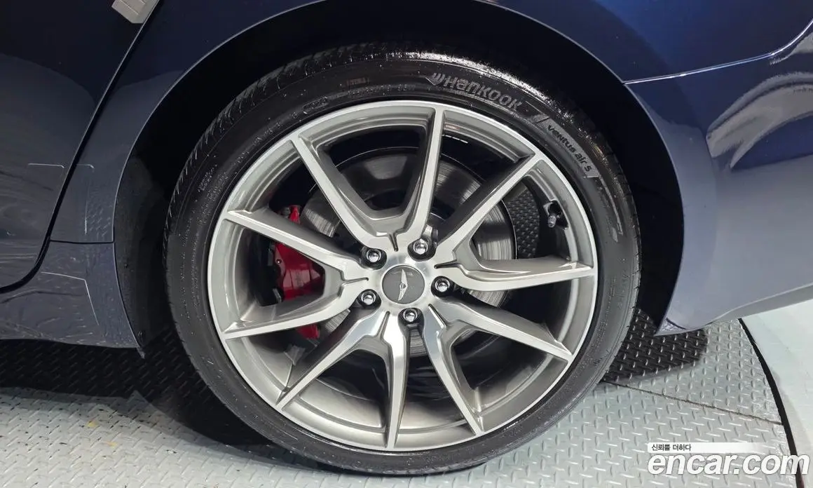 Genesis G70 2019 2.0 автомат (гидро), фото 7 Genesis G70 2019 2.0 автомат (гидро), фото 7