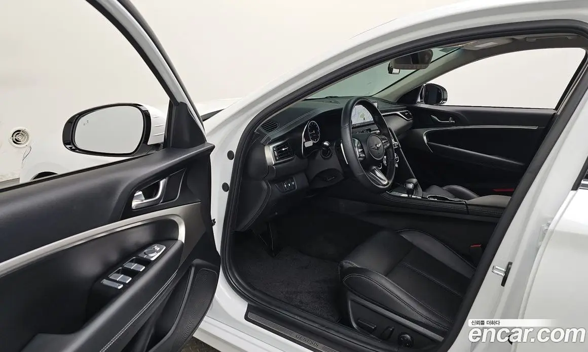 Genesis G70 2020 2.0 автомат (гидро), фото 12 Genesis G70 2020 2.0 автомат (гидро), фото 12