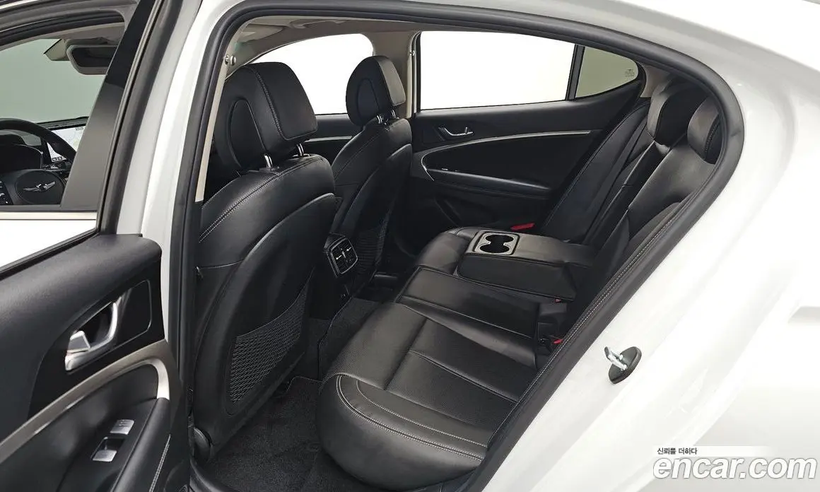 Genesis G70 2020 2.0 автомат (гидро), фото 15 Genesis G70 2020 2.0 автомат (гидро), фото 15